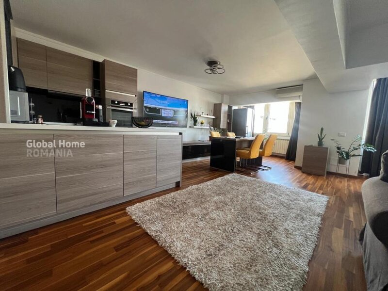 Unirii, apartament 2 camere 77 mp, 2 grupuri sanitare, bloc stradal,